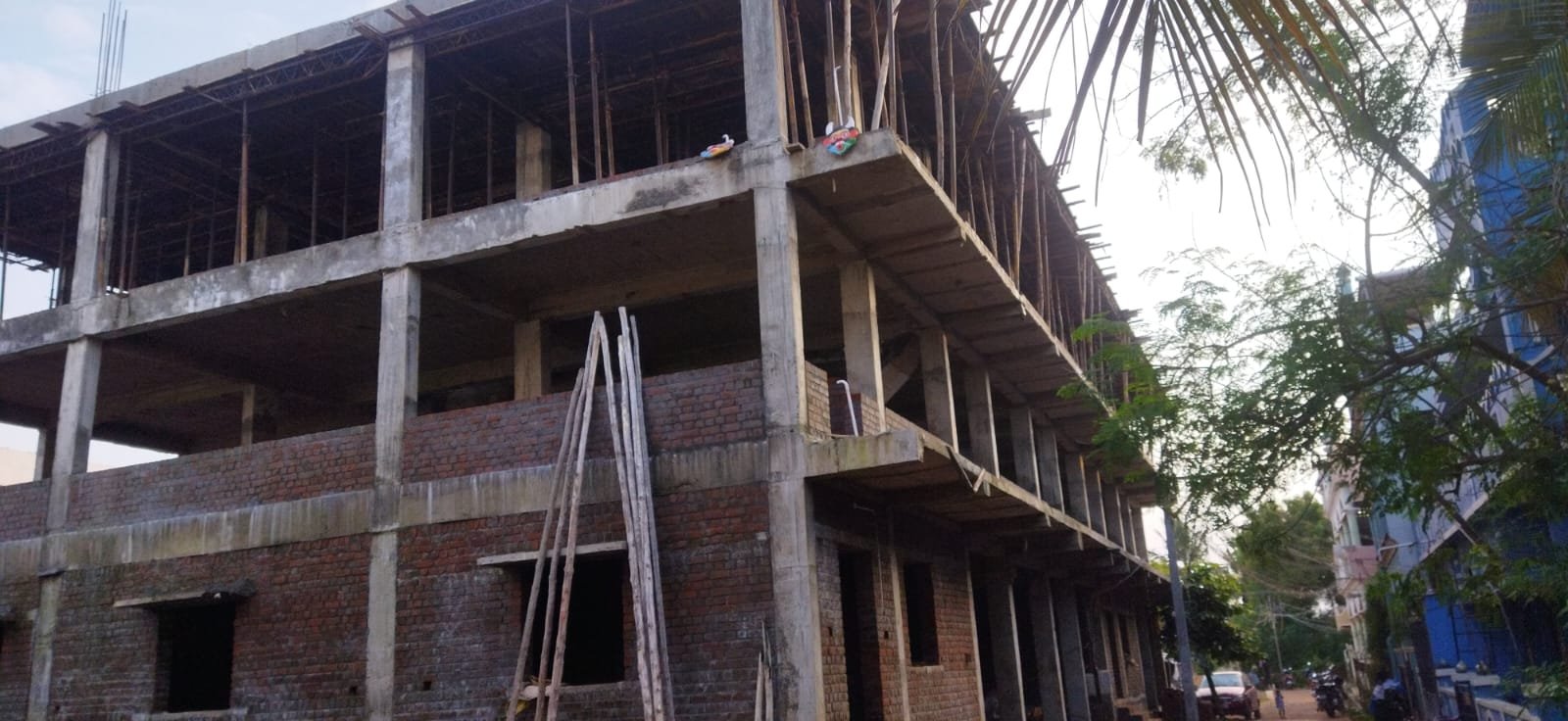 Live residential construction site in Chennai — SRM Constructions project 28